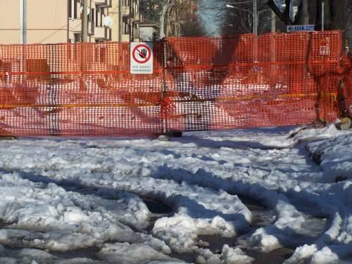 piazzale kennedy busto arsizio 12-1-2009 cantiere lavori stradali