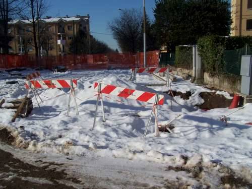 piazzale kennedy busto arsizio 12-1-2009 cantiere lavori stradali