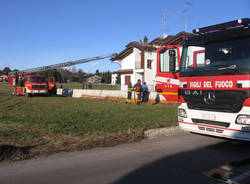 incendio villetta venegono superiore