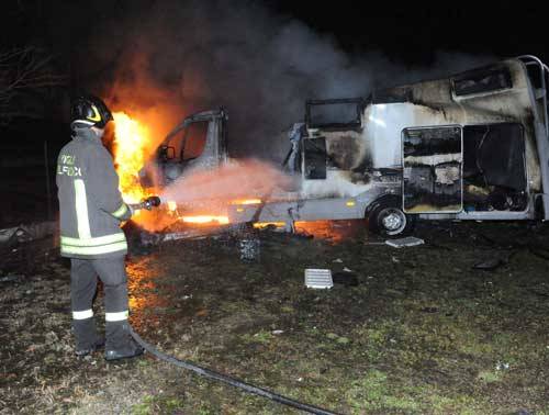 gavirate incendio galleria