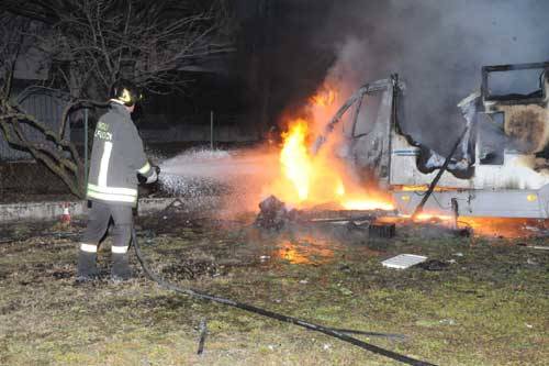 gavirate incendio galleria