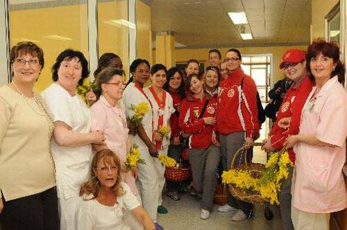 ragazze softball legnano casa di riposo