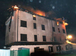 incendio fulmine ispra aprile 2009