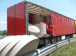camion carico cittiglio statale
