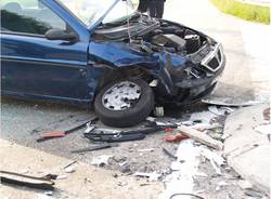 incidente stradale caronno varesino