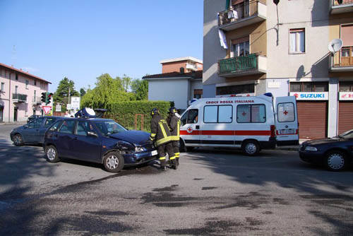 incidente via Olgiate Busto