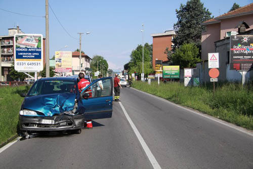 incidente via Olgiate Busto