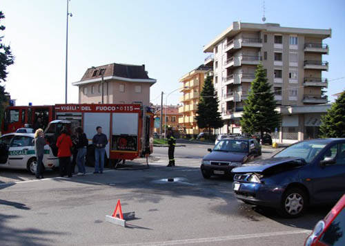 incidente via Olgiate Busto