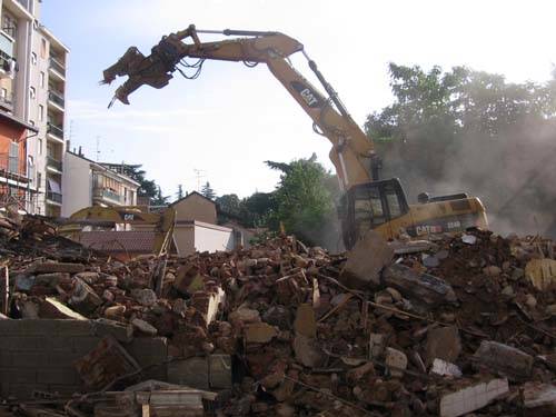 tradate edificio demolizione