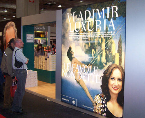 vladimir luxuria al salone del libro a torino