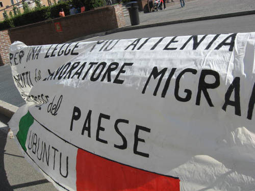 immigrati protesta varese