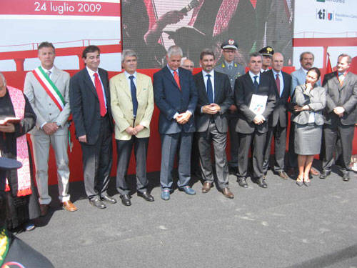 arcisate stabio inaugurazione politici