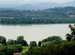 lago inquinato 2009