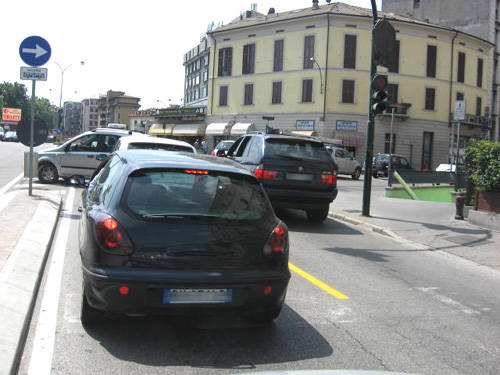 lavori luglio varese via milano