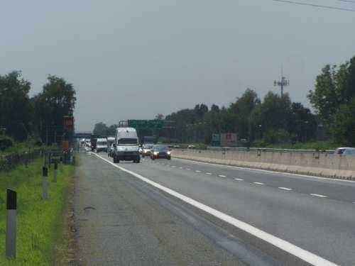 lavori terza corsia a9 autolaghi turate 27-7-2009