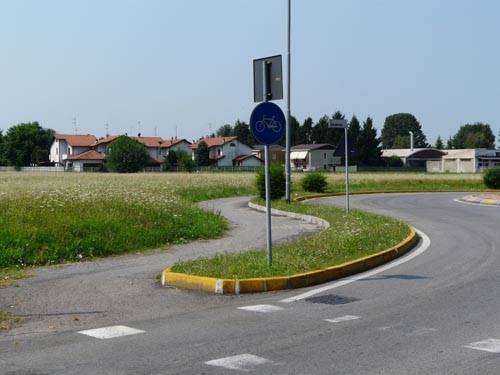 Pista ciclabile Samarate via Agusta