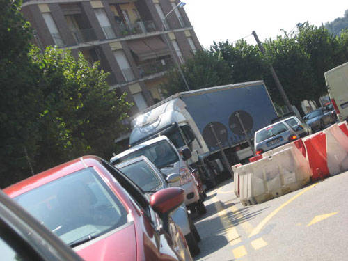 viale belforte traffico 24 luglio