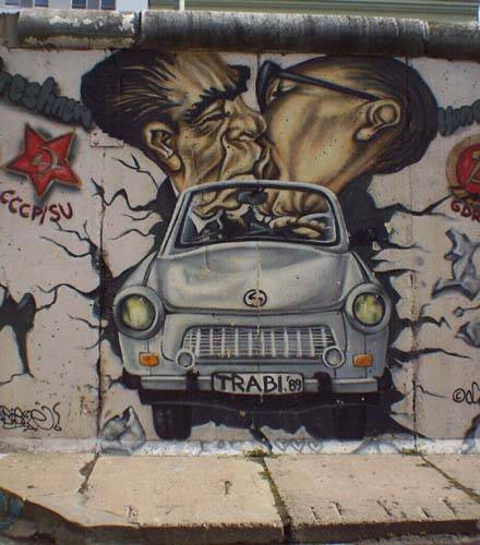 berlino muro east side gallery murales