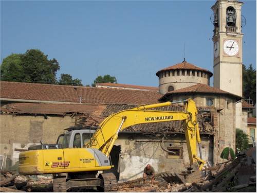 demolizione gazzada due