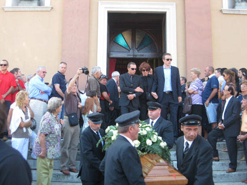 funerali golasecca alpinisti Picone Bassani