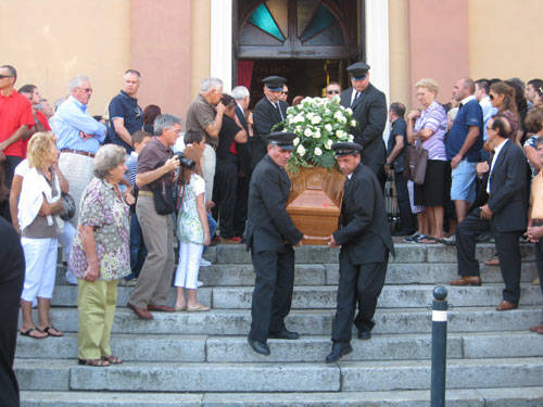 funerali golasecca alpinisti Picone Bassani