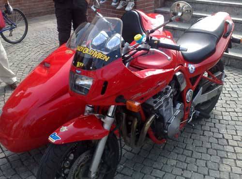 motoraduno alpino partenza