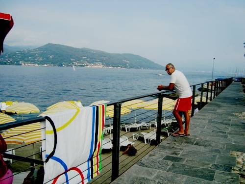 spiaggia ispra lungolago
