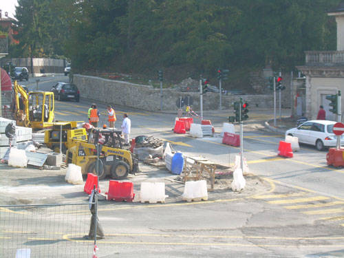 lavori casciago piazza cavour ottobre 2009