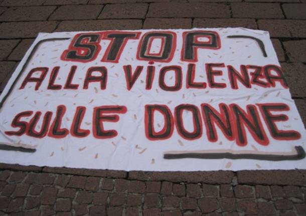 anfora contro violenza alle donne