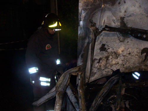 auto incendio induno 30 dicembre 2009