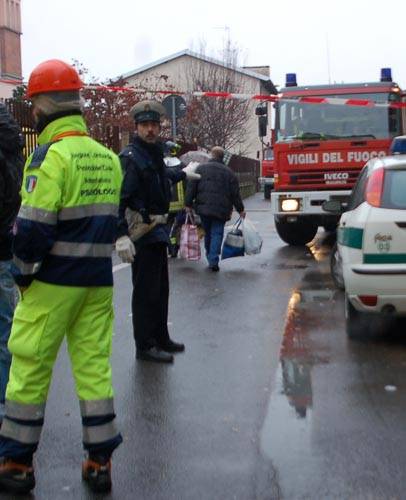crollo borsano esplosione fuga di gas busto arsizio