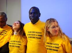 in giallo contro il razzismo 