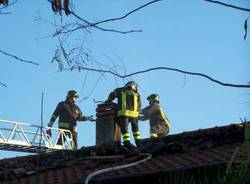 incendio gorla maggiore via gramsci 10-12-2009 pompieri vigili del fuoco