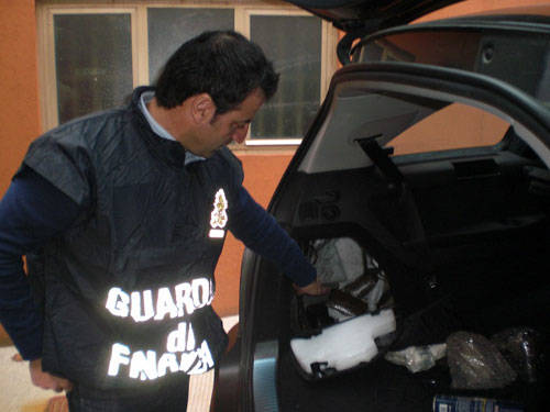 guardia di finanza droga 