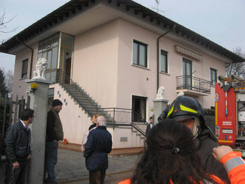 incendio caronno varesino
