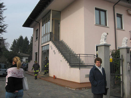 incendio caronno varesino