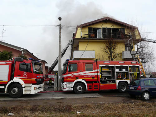 incendio tetto cedrate 