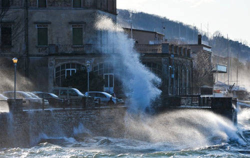 lago maggiore tempesta 2 gennaio 2010