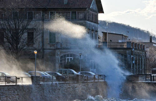 lago maggiore tempesta 2 gennaio 2010