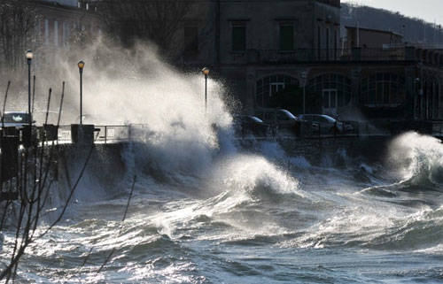 lago maggiore tempesta 2 gennaio 2010
