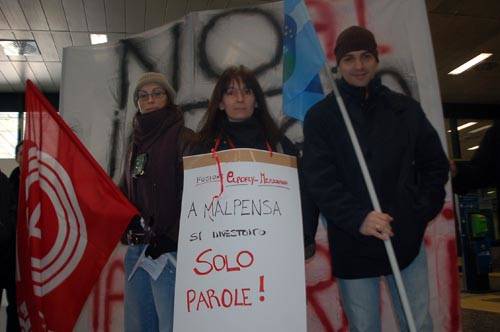 manifestazione lavoratori eurofly malpensa 2010