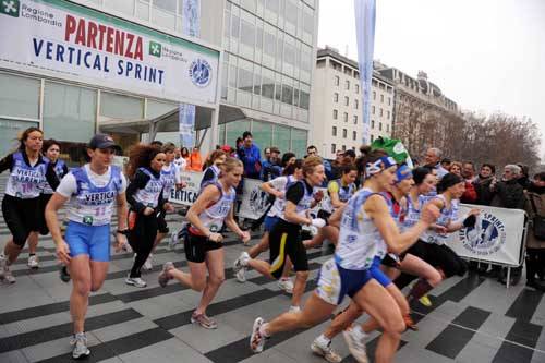 vertical sprint palazzo regione lombardia corsa 