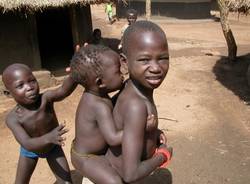 Bambini nel mondo: foto di silvano moroni 