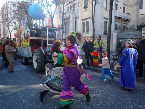 carnevale busto arsizio 20-2-2010 sfilata carri maschere viale duca d'aosta