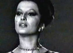 Mina settantanni