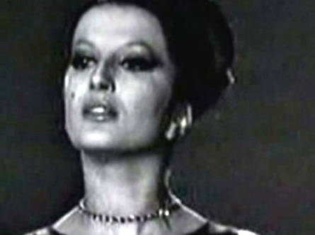 Mina settantanni