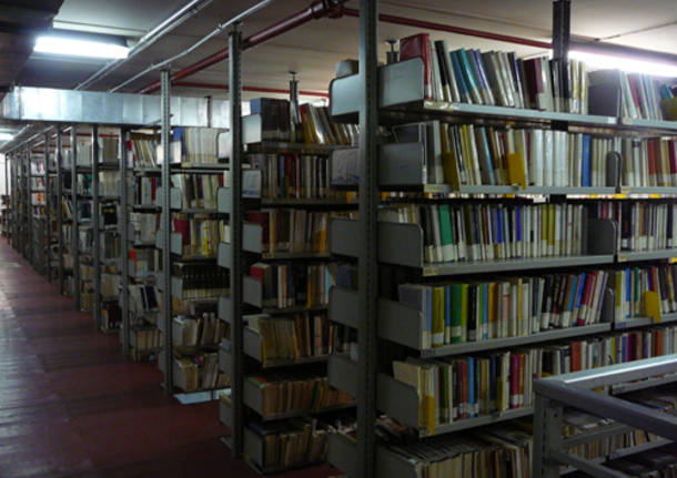 Biblioteca civica di Varese magazzino via sacco