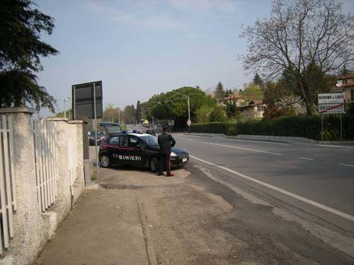 gavirate groppello protesta residenti via preia sp1 provinciale lago