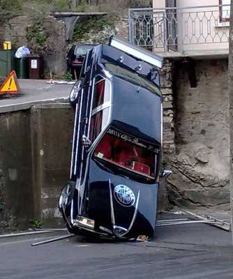 incidenti strani in tutto il mondo