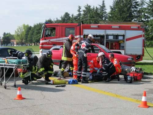 malpensa 24-4-2010 soccorso stradale integrato prevenzione incidenti polizia vigili del fuoco 118